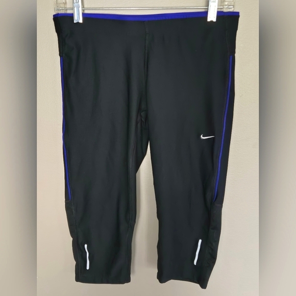 Women's Nike Dri-Fit Capri Reflective Running Leggings, Size Medium - Picture 1 of 3